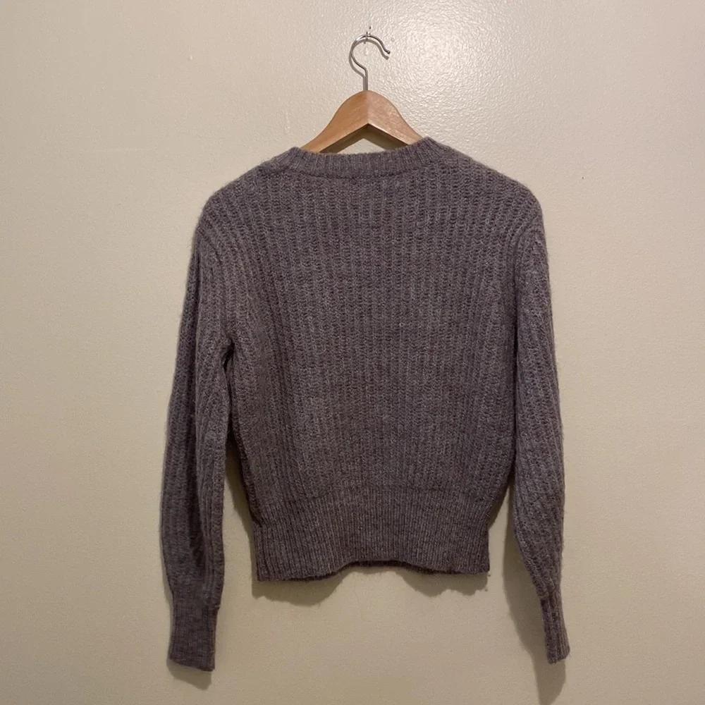 Scotch and Soda wool blend v-neck pullover sweater. Size XS. Very good cond.